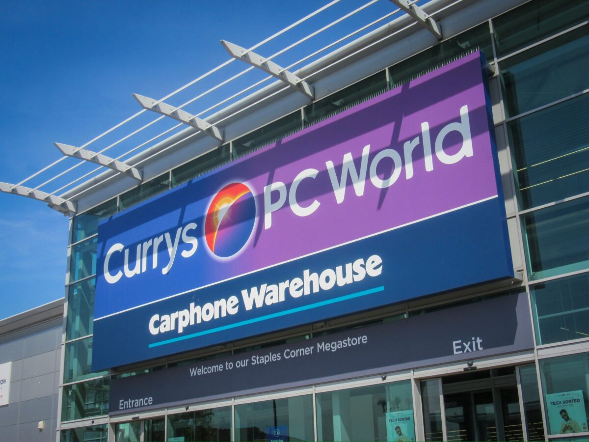 Currys and Samsung team up