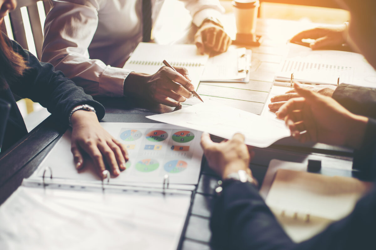 The number of large companies who describe sustainability as a priority has fallen despite small companies prioritising energy efficiency