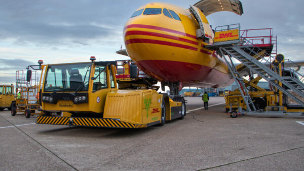 DHL Express electric noselifter
