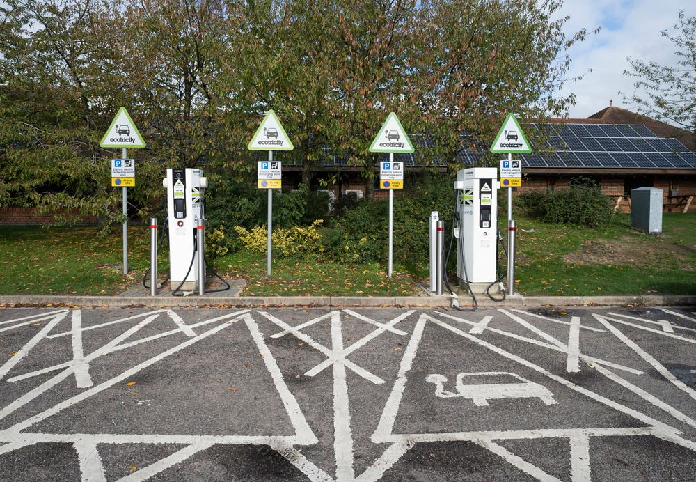 Transport secretary Mark Harper has announced a £70m pilot scheme trailing ultra-rapid electric vehicle (EV) charge points at ten sites in the UK.
