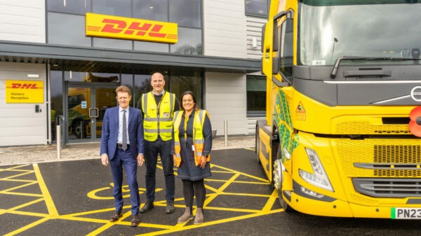 With 3,000 solar panels and an air source heat pump, the building marks DHL’s first operational carbon-neutral new-build site in the UK.